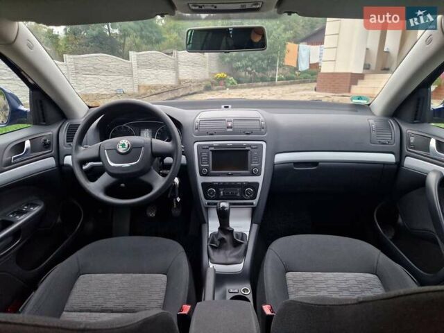 Синий Шкода Октавия, объемом двигателя 1.8 л и пробегом 181 тыс. км за 7200 $, фото 21 на Automoto.ua