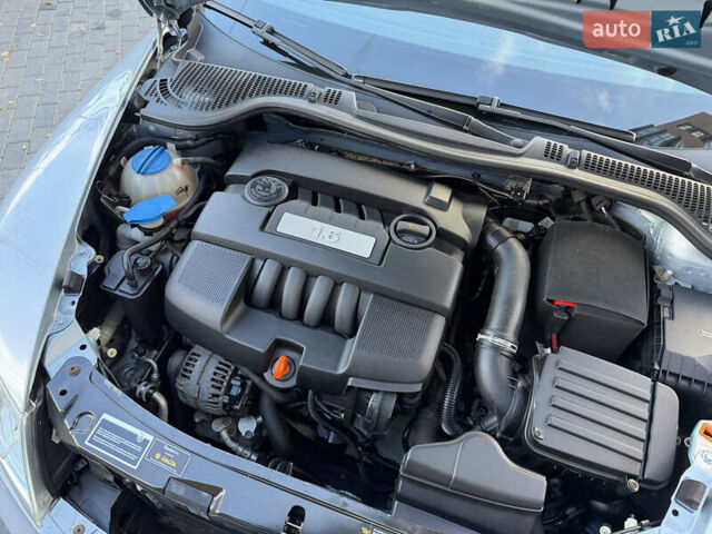 Синий Шкода Октавия, объемом двигателя 1.6 л и пробегом 186 тыс. км за 8400 $, фото 93 на Automoto.ua