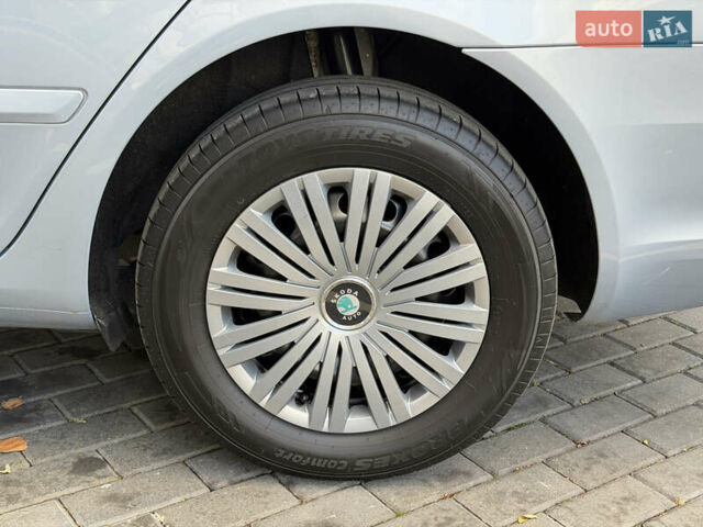 Синий Шкода Октавия, объемом двигателя 1.6 л и пробегом 186 тыс. км за 8400 $, фото 57 на Automoto.ua