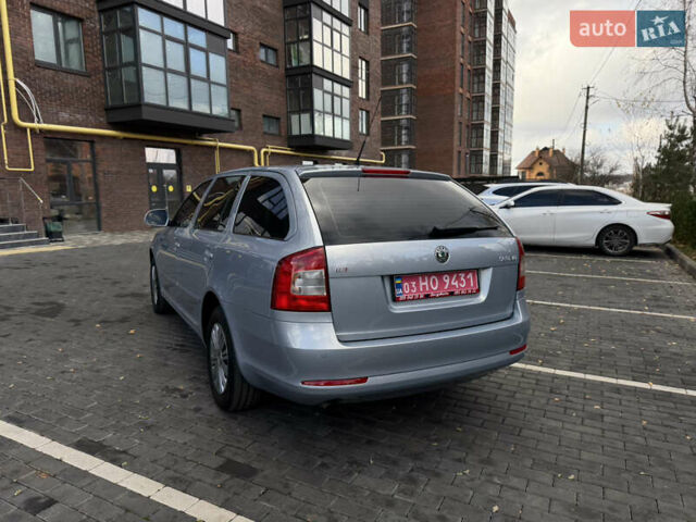 Синий Шкода Октавия, объемом двигателя 1.6 л и пробегом 186 тыс. км за 8400 $, фото 24 на Automoto.ua