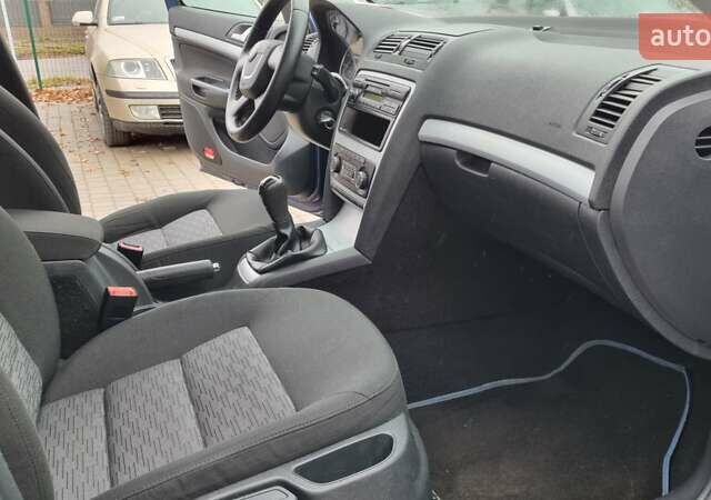 Синій Шкода Октавія, об'ємом двигуна 1.4 л та пробігом 235 тис. км за 7500 $, фото 19 на Automoto.ua
