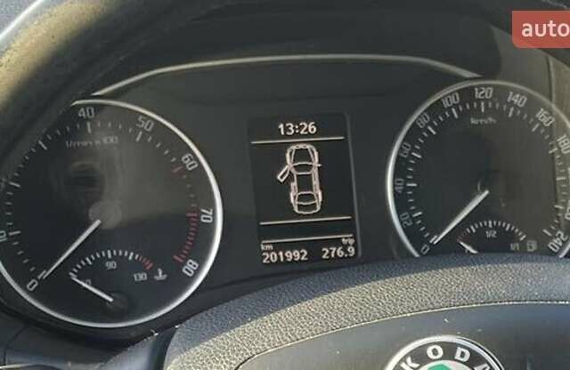 Синий Шкода Октавия, объемом двигателя 1.2 л и пробегом 202 тыс. км за 5200 $, фото 8 на Automoto.ua