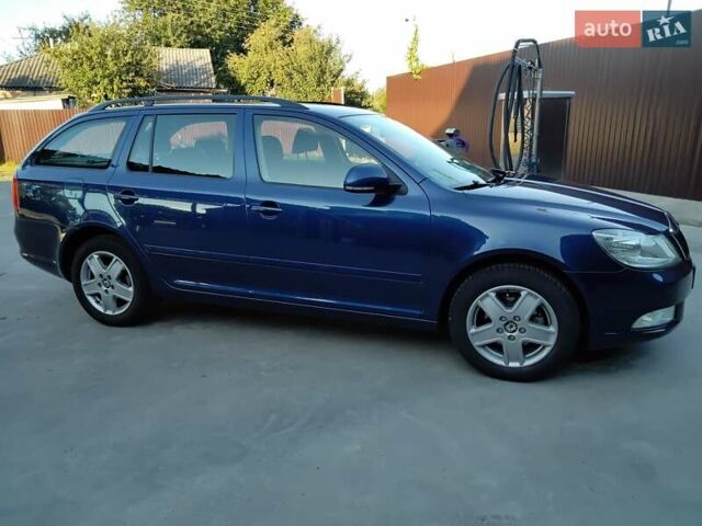 Синий Шкода Октавия, объемом двигателя 0 л и пробегом 230 тыс. км за 7500 $, фото 4 на Automoto.ua
