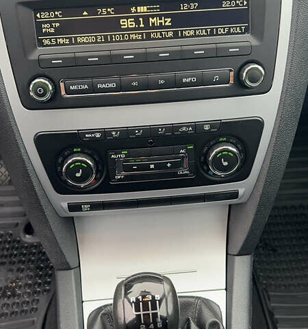 Синий Шкода Октавия, объемом двигателя 1.4 л и пробегом 213 тыс. км за 7599 $, фото 19 на Automoto.ua