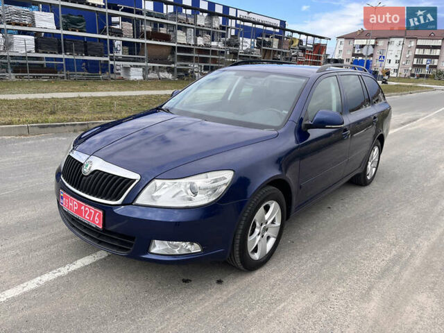 Синий Шкода Октавия, объемом двигателя 1.8 л и пробегом 223 тыс. км за 7600 $, фото 1 на Automoto.ua