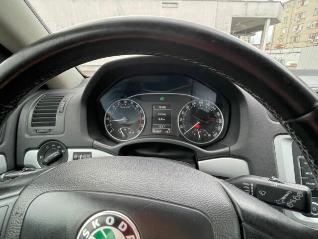 Синій Шкода Октавія, об'ємом двигуна 1.6 л та пробігом 361 тис. км за 6307 $, фото 20 на Automoto.ua