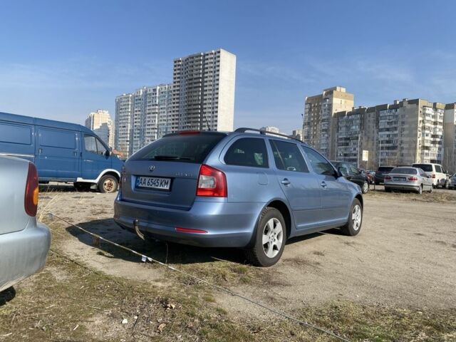 Синий Шкода Октавия, объемом двигателя 0 л и пробегом 228 тыс. км за 8000 $, фото 5 на Automoto.ua