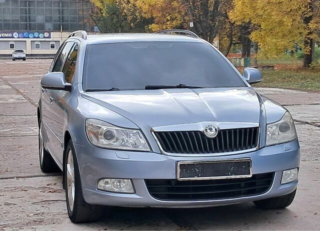 Синий Шкода Октавия, объемом двигателя 1.4 л и пробегом 160 тыс. км за 6400 $, фото 1 на Automoto.ua