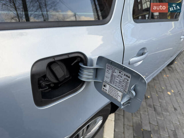 Синий Шкода Октавия, объемом двигателя 1.6 л и пробегом 186 тыс. км за 8400 $, фото 86 на Automoto.ua