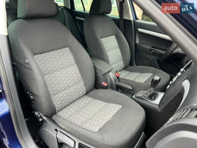 Синий Шкода Октавия, объемом двигателя 1.8 л и пробегом 154 тыс. км за 6200 $, фото 38 на Automoto.ua