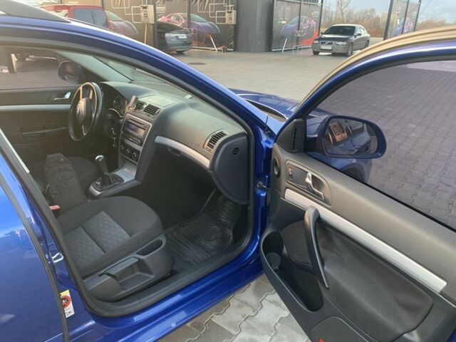 Синій Шкода Октавія, об'ємом двигуна 1.6 л та пробігом 276 тис. км за 6500 $, фото 13 на Automoto.ua