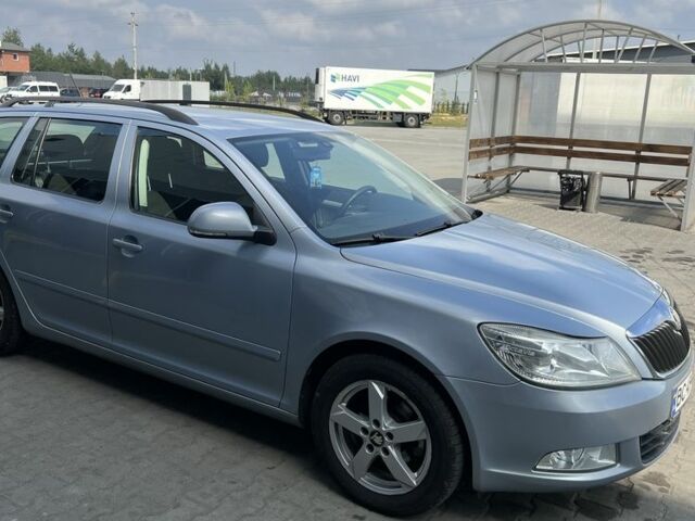 Синій Шкода Октавія, об'ємом двигуна 1.6 л та пробігом 335 тис. км за 6500 $, фото 4 на Automoto.ua
