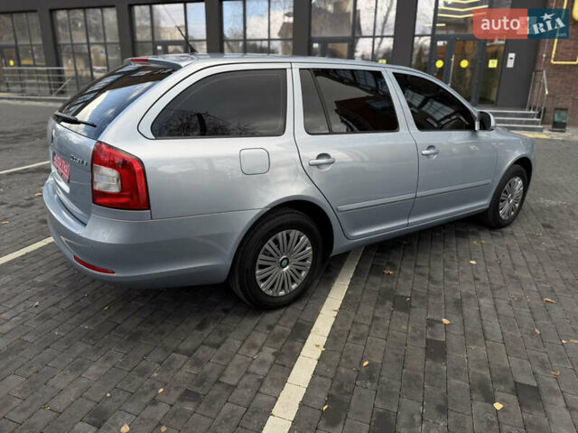 Синий Шкода Октавия, объемом двигателя 1.6 л и пробегом 186 тыс. км за 8400 $, фото 35 на Automoto.ua