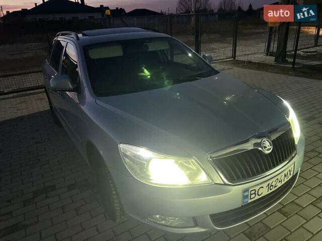 Синий Шкода Октавия, объемом двигателя 1.6 л и пробегом 256 тыс. км за 7950 $, фото 20 на Automoto.ua