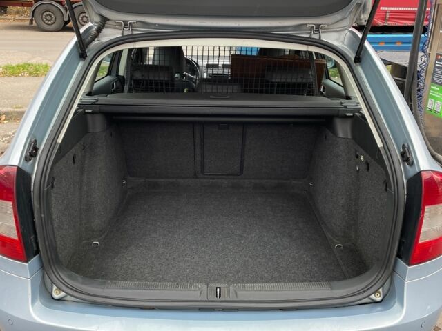 Синій Шкода Октавія, об'ємом двигуна 1.6 л та пробігом 361 тис. км за 6307 $, фото 9 на Automoto.ua