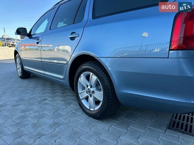 Синий Шкода Октавия, объемом двигателя 1.4 л и пробегом 243 тыс. км за 6900 $, фото 6 на Automoto.ua