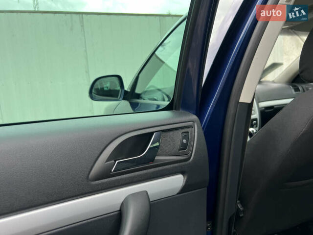 Синий Шкода Октавия, объемом двигателя 1.8 л и пробегом 154 тыс. км за 6200 $, фото 31 на Automoto.ua