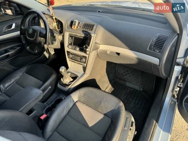 Синий Шкода Октавия, объемом двигателя 1.97 л и пробегом 274 тыс. км за 9300 $, фото 22 на Automoto.ua
