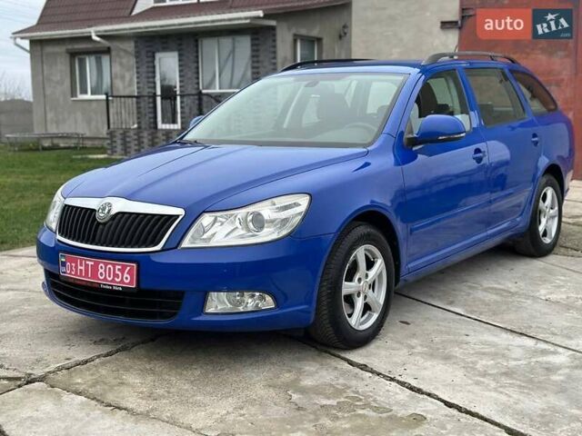 Синій Шкода Октавія, об'ємом двигуна 1.4 л та пробігом 215 тис. км за 7200 $, фото 1 на Automoto.ua