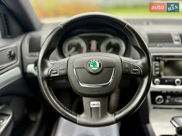 Синій Шкода Октавія, об'ємом двигуна 2 л та пробігом 205 тис. км за 11000 $, фото 26 на Automoto.ua