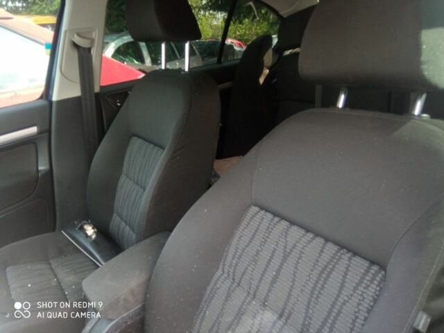 Синій Шкода Октавія, об'ємом двигуна 1.2 л та пробігом 200 тис. км за 1500 $, фото 7 на Automoto.ua