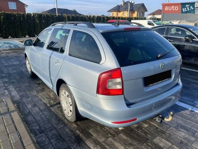 Синий Шкода Октавия, объемом двигателя 1.2 л и пробегом 202 тыс. км за 5200 $, фото 4 на Automoto.ua