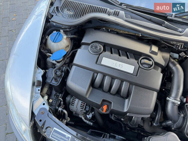 Синий Шкода Октавия, объемом двигателя 1.6 л и пробегом 186 тыс. км за 8400 $, фото 96 на Automoto.ua