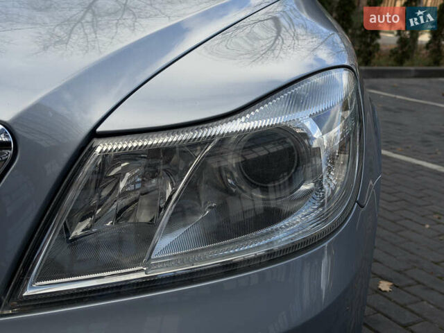 Синий Шкода Октавия, объемом двигателя 1.6 л и пробегом 186 тыс. км за 8400 $, фото 49 на Automoto.ua