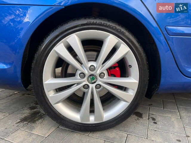 Синій Шкода Октавія, об'ємом двигуна 2 л та пробігом 205 тис. км за 11000 $, фото 77 на Automoto.ua