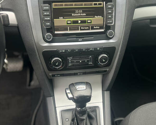Синій Шкода Октавія, об'ємом двигуна 1.99 л та пробігом 278 тис. км за 9699 $, фото 57 на Automoto.ua