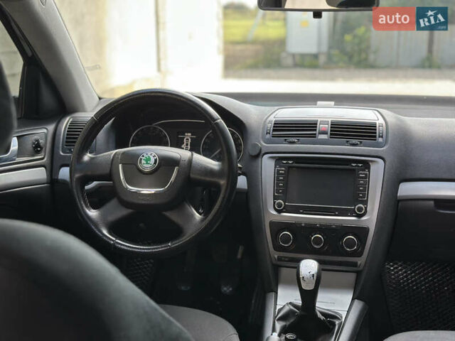 Шкода Октавия 2011 в Ужгороде на Automoto.ua Синий Шкода Октавия, объемом двигателя 1.6 л и пробегом 350 тыс. км за 6200 $, фото 15 на Automoto.ua