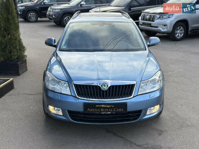 Синій Шкода Октавія, об'ємом двигуна 1.8 л та пробігом 246 тис. км за 9100 $, фото 7 на Automoto.ua