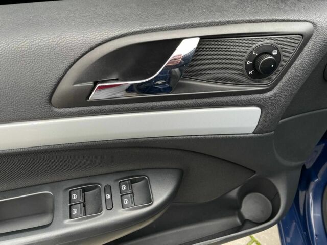 Синій Шкода Октавія, об'ємом двигуна 1.6 л та пробігом 196 тис. км за 7400 $, фото 8 на Automoto.ua