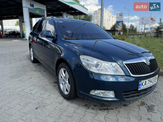 Синий Шкода Октавия, объемом двигателя 1.8 л и пробегом 247 тыс. км за 9200 $, фото 3 на Automoto.ua