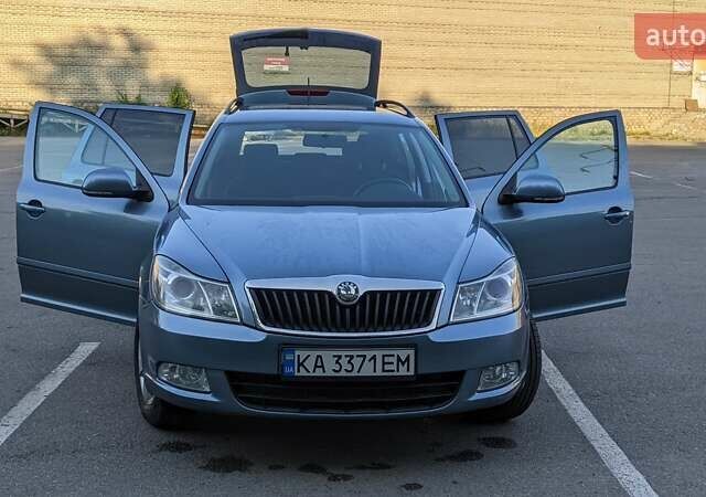 Синий Шкода Октавия, объемом двигателя 1.6 л и пробегом 241 тыс. км за 7800 $, фото 20 на Automoto.ua