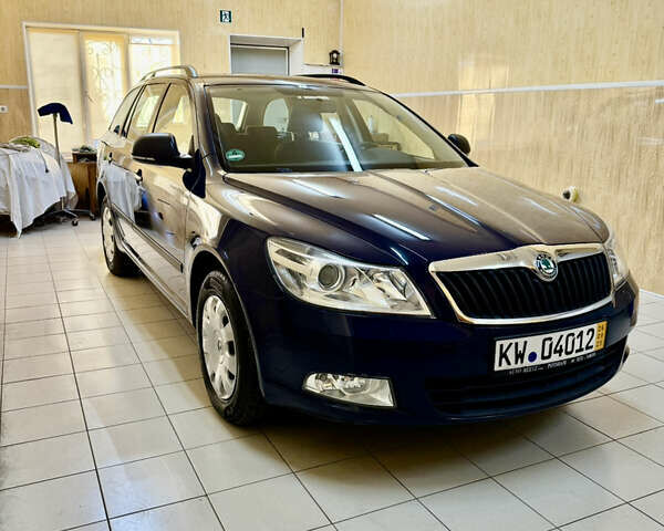 Шкода Октавія 2011 у Хмельницькому на Automoto.ua Синій Шкода Октавія, об'ємом двигуна 1.6 л та пробігом 120 тис. км за 8750 $, фото 4 на Automoto.ua