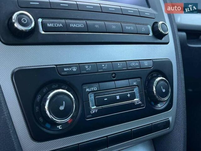 Синій Шкода Октавія, об'ємом двигуна 1.6 л та пробігом 216 тис. км за 8440 $, фото 16 на Automoto.ua