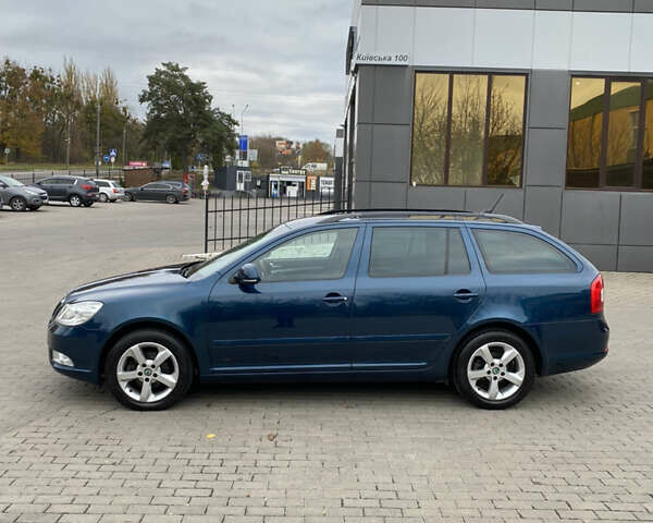 Синій Шкода Октавія, об'ємом двигуна 1.6 л та пробігом 241 тис. км за 7800 $, фото 1 на Automoto.ua