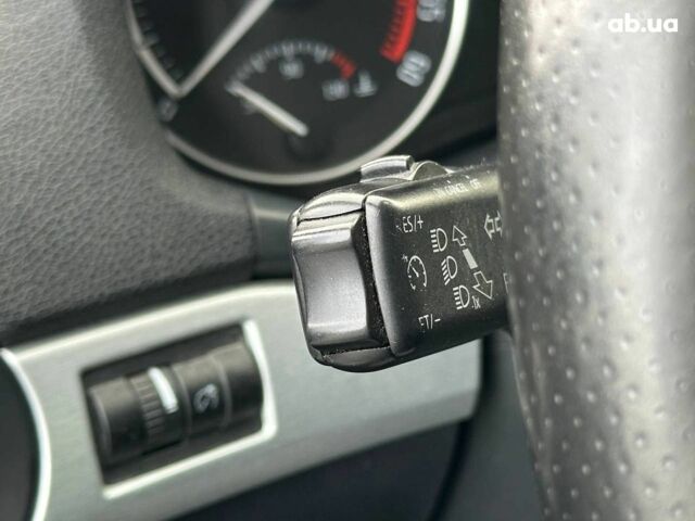 Синій Шкода Октавія, об'ємом двигуна 2 л та пробігом 319 тис. км за 9590 $, фото 25 на Automoto.ua