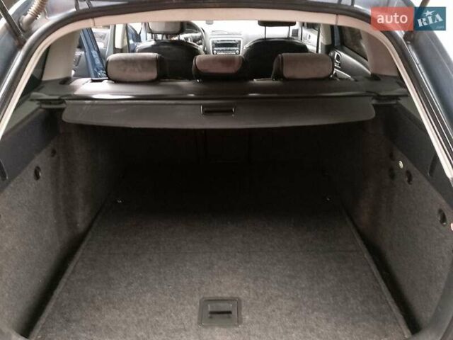 Синий Шкода Октавия, объемом двигателя 2 л и пробегом 299 тыс. км за 7800 $, фото 8 на Automoto.ua