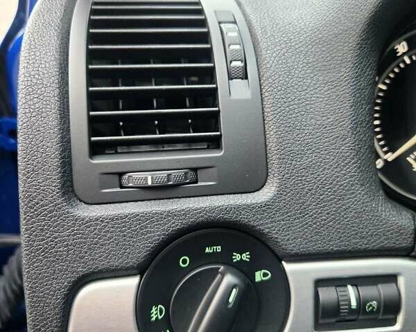 Синий Шкода Октавия, объемом двигателя 1.98 л и пробегом 168 тыс. км за 9499 $, фото 37 на Automoto.ua