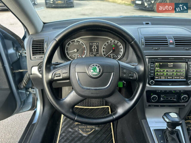 Синій Шкода Октавія, об'ємом двигуна 1.8 л та пробігом 246 тис. км за 9100 $, фото 27 на Automoto.ua