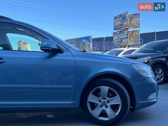 Синій Шкода Октавія, об'ємом двигуна 1.6 л та пробігом 216 тис. км за 8440 $, фото 2 на Automoto.ua