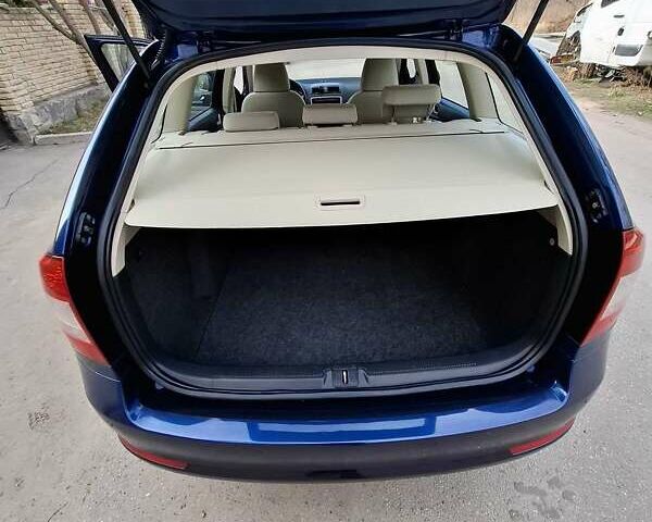 Синий Шкода Октавия, объемом двигателя 1.8 л и пробегом 115 тыс. км за 8900 $, фото 9 на Automoto.ua