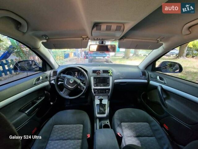 Синій Шкода Октавія, об'ємом двигуна 1.6 л та пробігом 300 тис. км за 6990 $, фото 16 на Automoto.ua
