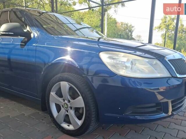 Синий Шкода Октавия, объемом двигателя 1.6 л и пробегом 280 тыс. км за 6900 $, фото 2 на Automoto.ua