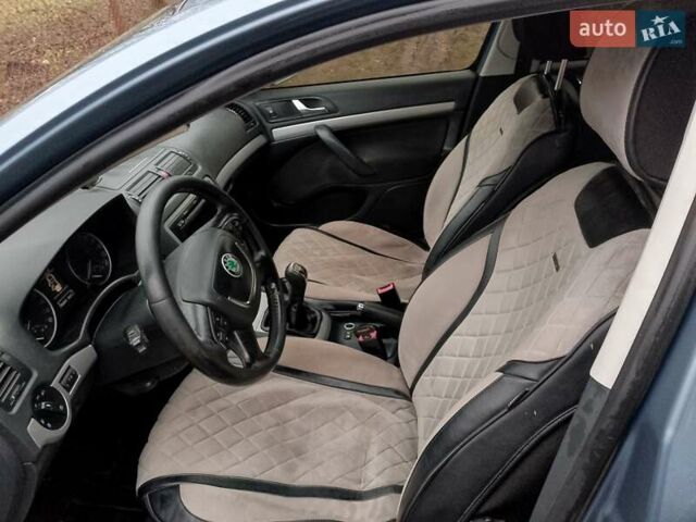 Синий Шкода Октавия, объемом двигателя 2 л и пробегом 299 тыс. км за 7800 $, фото 4 на Automoto.ua