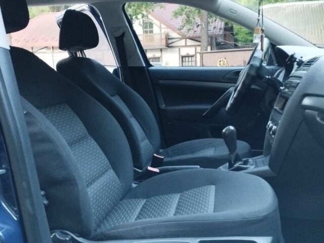 Синій Шкода Октавія, об'ємом двигуна 1.6 л та пробігом 245 тис. км за 6650 $, фото 7 на Automoto.ua