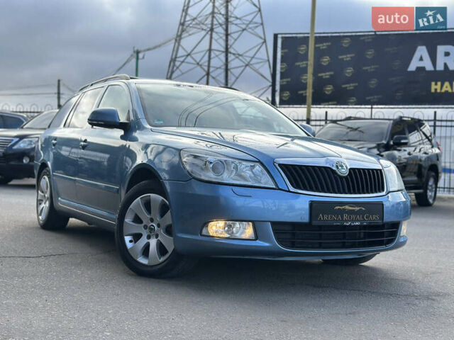 Синій Шкода Октавія, об'ємом двигуна 1.8 л та пробігом 246 тис. км за 9100 $, фото 2 на Automoto.ua