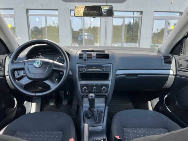 Синій Шкода Октавія, об'ємом двигуна 1.6 л та пробігом 227 тис. км за 8700 $, фото 12 на Automoto.ua